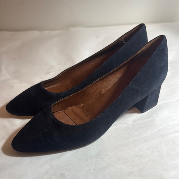 New Aquatalia Pasha navy blue women’s 8M heel - Picture 1 of 6